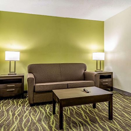 Quality Inn & Suites Creedmor - Butner Creedmoor Exterior photo