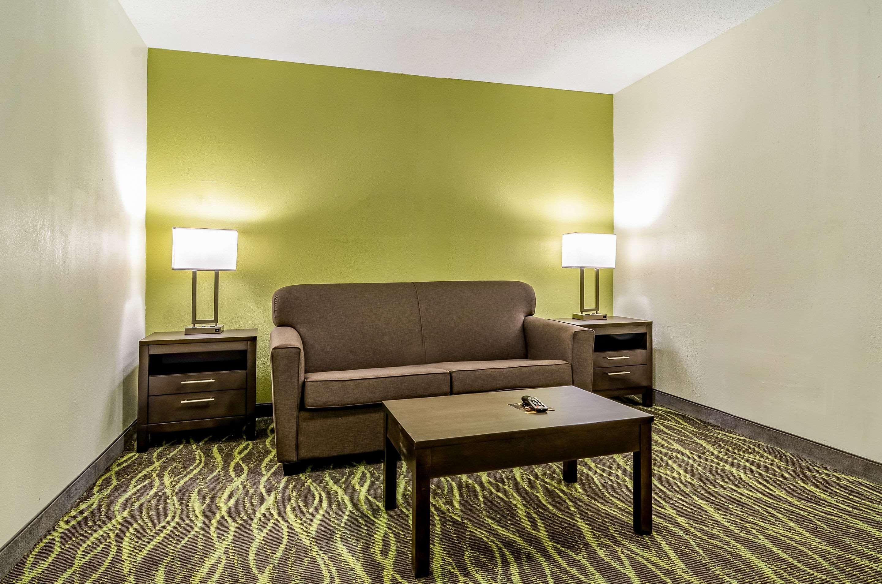 Quality Inn & Suites Creedmor - Butner Creedmoor Exterior photo