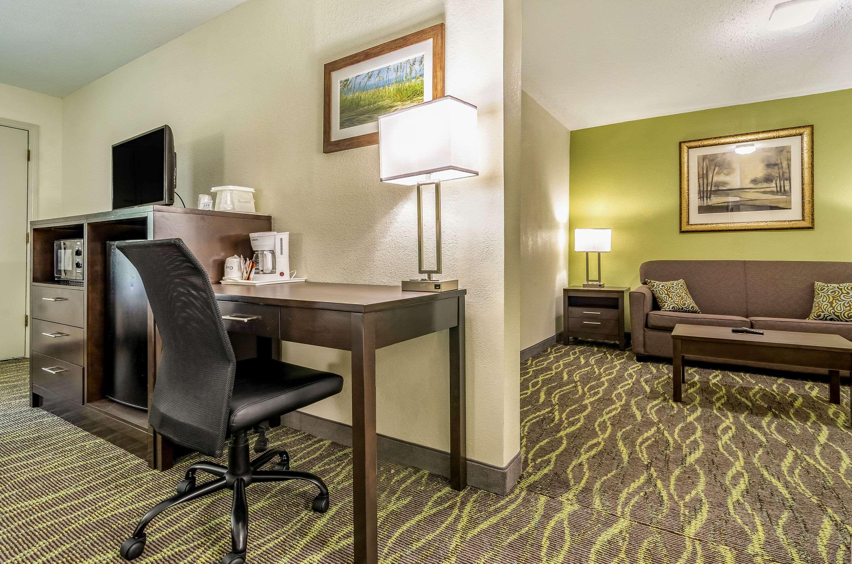 Quality Inn & Suites Creedmor - Butner Creedmoor Exterior photo